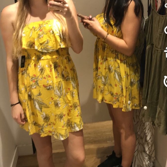 Express Strapless Flowy Dress - Picture 2 of 2